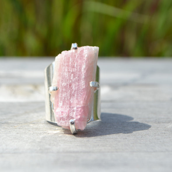 Raw Pink Tourmaline Crystal Ring, gift for her, adjustable ring, statement ring, ring, Raw pink tourmaline mosaic gemstone ring, rough tourmaline ring, Pink Tourmaline, rose tourmaline, Tourmaline, pink tourmaline, pink stone, rose stone