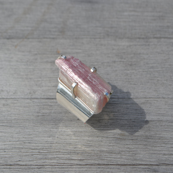 Raw Pink Tourmaline Crystal Ring, gift for her, adjustable ring, statement ring, ring, Raw pink tourmaline mosaic gemstone ring, rough tourmaline ring, Pink Tourmaline, rose tourmaline, Tourmaline, pink tourmaline, pink stone, rose stone